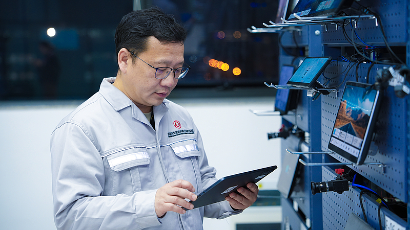 杨军：从“听诊”到“智造”的三十年